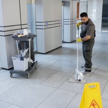 OPTICLEANER Gebäudereinigung
